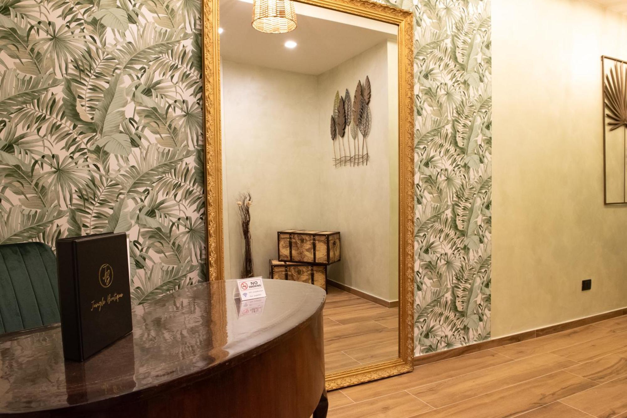 Jungle Boutique Hotel Napoli Bagian luar foto